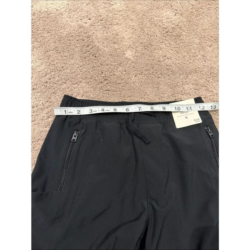 Abercrombie kids club short size 9/10 NWT